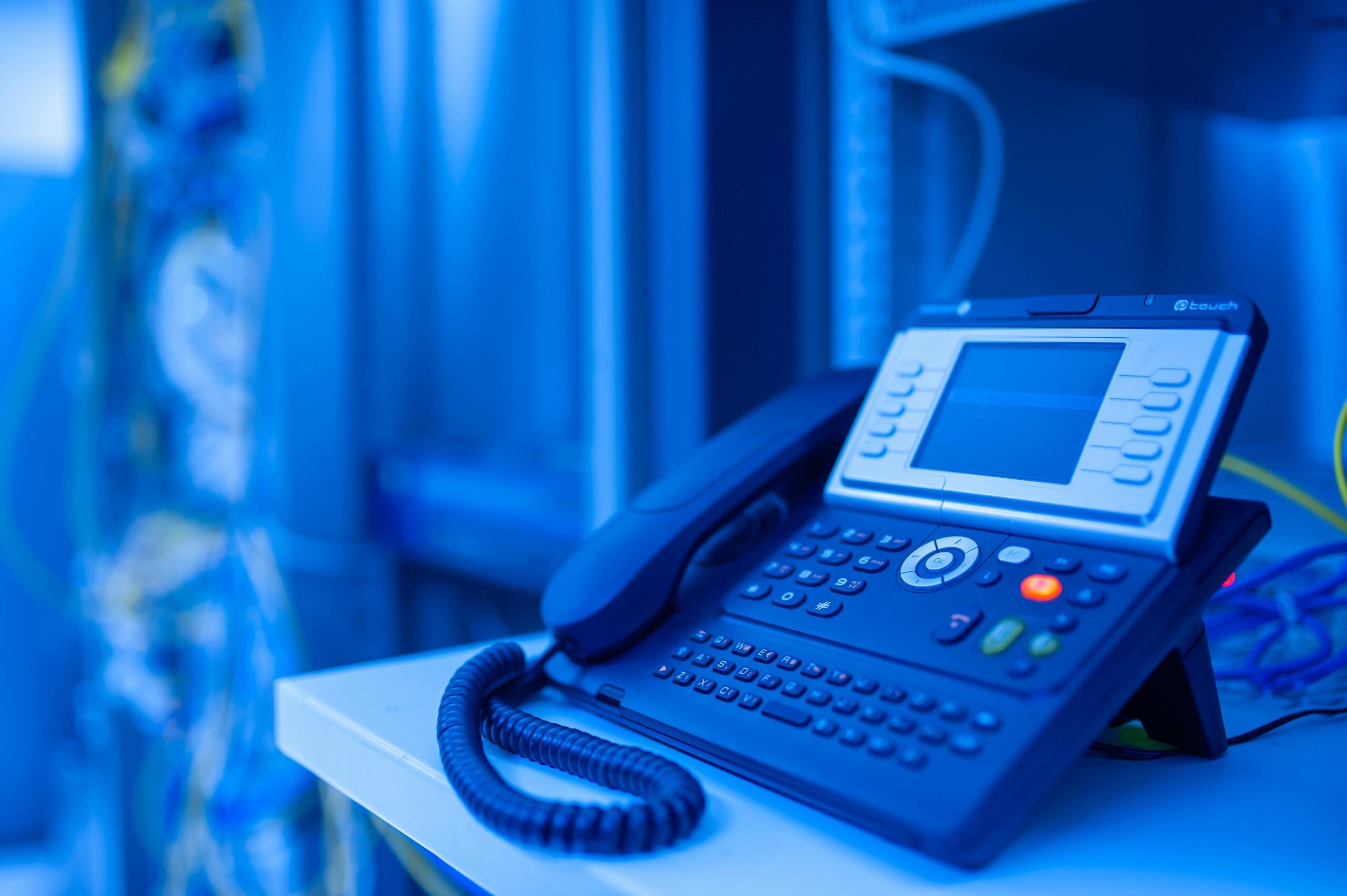 Business Telefonie – VoIP Telefonanlage für Unternehmen aus der Cloud oder vor Ort